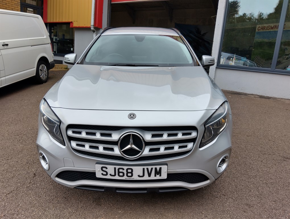 Used Mercedes-Benz GLA 2018 for sale - 77336126: Photo 2