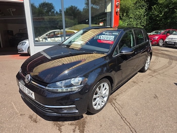 Used Volkswagen Golf 2017 for sale - 79021280: Photo