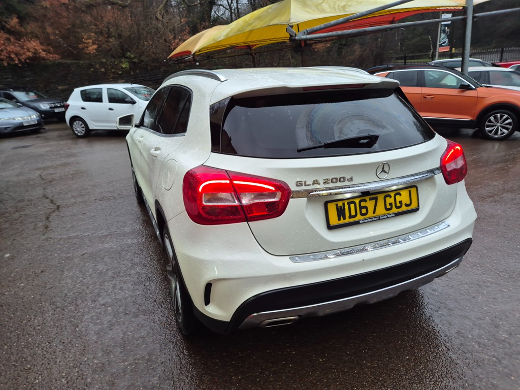 Used Mercedes-Benz 200 2018 for sale - 77293716: Photo 8