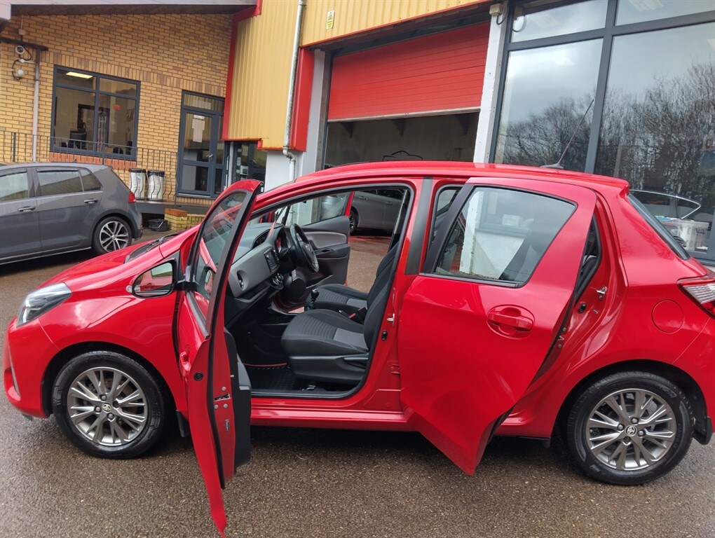 Used Toyota Yaris 2020 for sale - 77367307: Photo 12