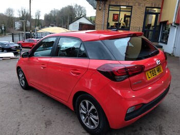 Used Hyundai i20 2019 for sale - 77367340: Photo