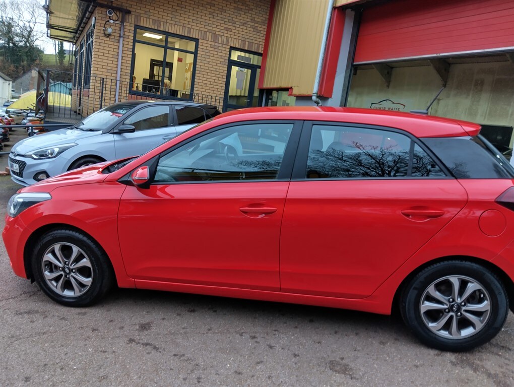 Used Hyundai i20 2019 for sale - 77367340: Photo 8