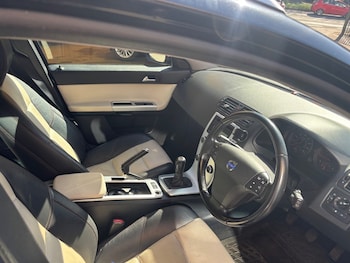 Used Volvo V50 2012 for sale - 77934789: Photo