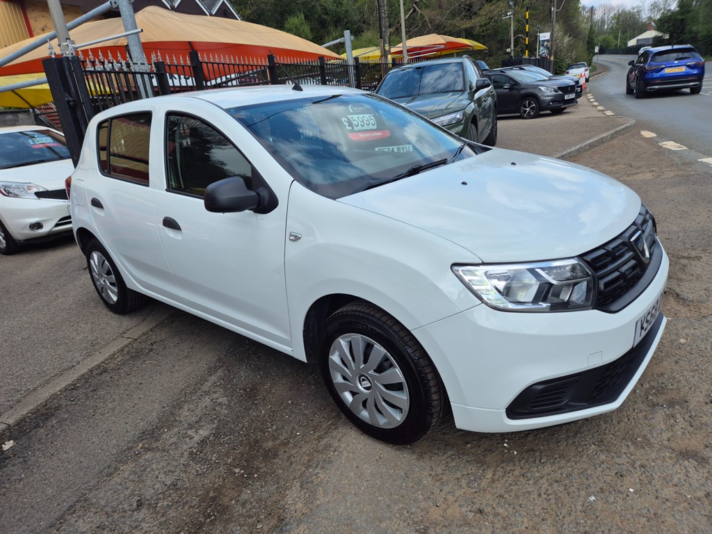 Used Dacia Sandero 2018 for sale - 77336172: Photo 4