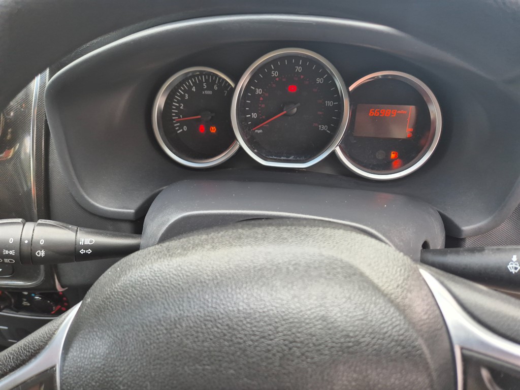 Used Dacia Sandero 2018 for sale - 77336172: Photo 9