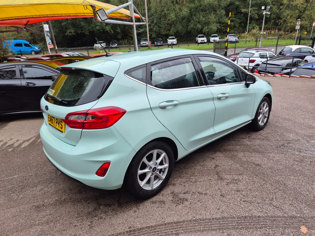 Used Ford Fiesta 2017 for sale - 76221925: Photo 4
