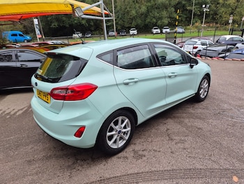 Used Ford Fiesta 2017 for sale - 76221925: Photo