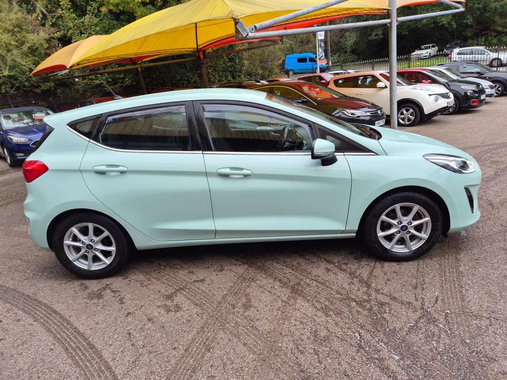 Used Ford Fiesta 2017 for sale - 76221925: Photo 5