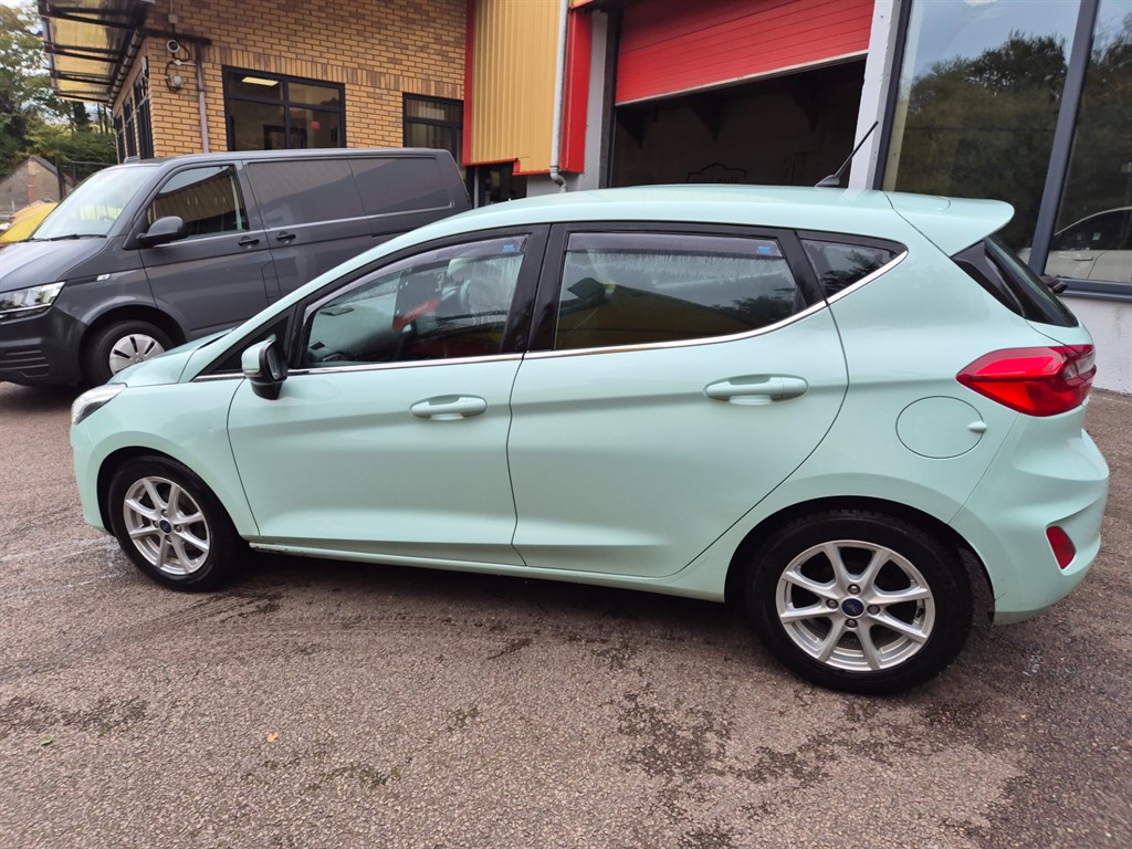Used Ford Fiesta 2017 for sale - 76221925: Photo 8