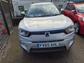Used Ssangyong Tivoli 2015 for sale - 75934891: Photo
