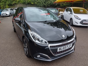 Used Peugeot 208 2015 for sale - 77848327: Photo