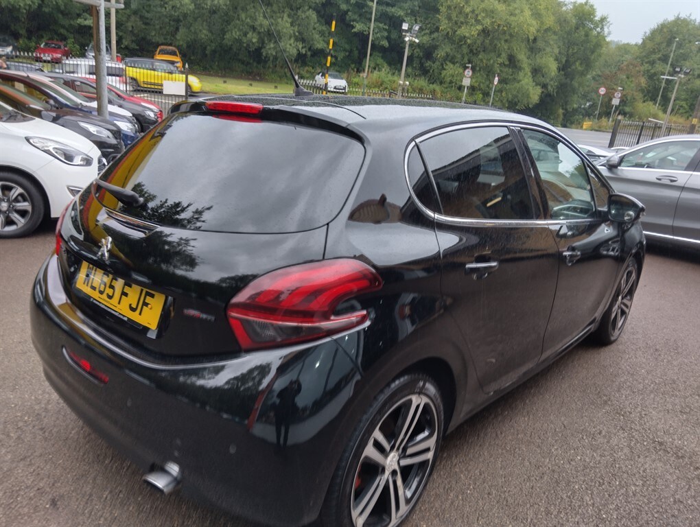 Used Peugeot 208 2015 for sale - 77848327: Photo 8