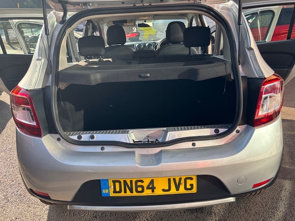 Used Dacia Sandero 2014 for sale - 73938113: Photo 15