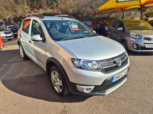 Used Dacia Sandero 2014 for sale - 73938113: Photo 3