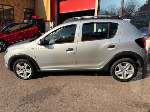 Used Dacia Sandero 2014 for sale - 73938113: Photo 8