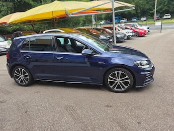 Used Volkswagen Golf 2018 for sale - 78953888: Photo