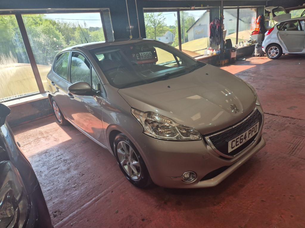 Used Peugeot 208 2014 for sale - 77336120: Photo 13