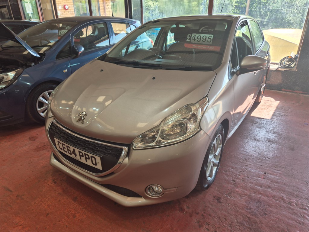 Used Peugeot 208 2014 for sale - 77336120: Photo 16