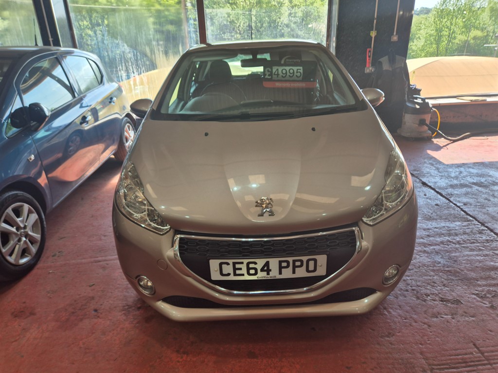 Used Peugeot 208 2014 for sale - 77336120: Photo 9