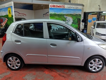 Used Hyundai i10 2011 for sale - 75922178: Photo