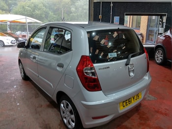 Used Hyundai i10 2011 for sale - 75922178: Photo