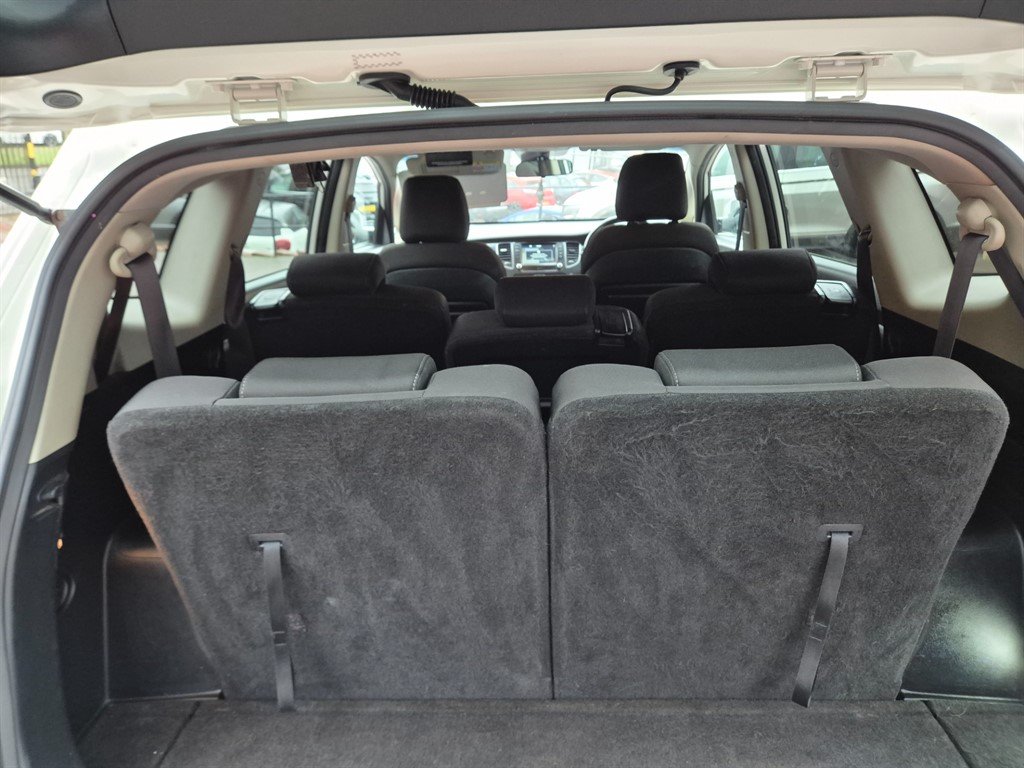 Used Kia Carens 2018 for sale - 77367300: Photo 10