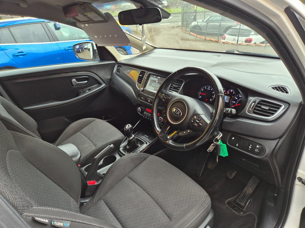 Used Kia Carens 2018 for sale - 77367300: Photo 14