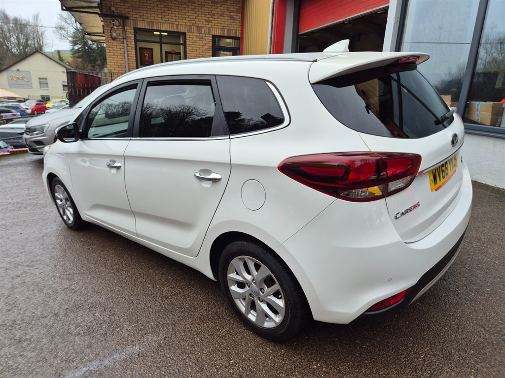 Used Kia Carens 2018 for sale - 77367300: Photo 6