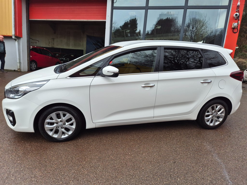 Used Kia Carens 2018 for sale - 77367300: Photo 9