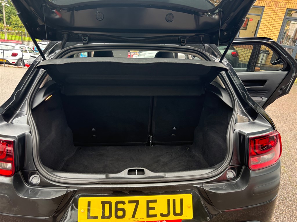 Used Citroen C4 Cactus 2017 for sale - 75997142: Photo 13