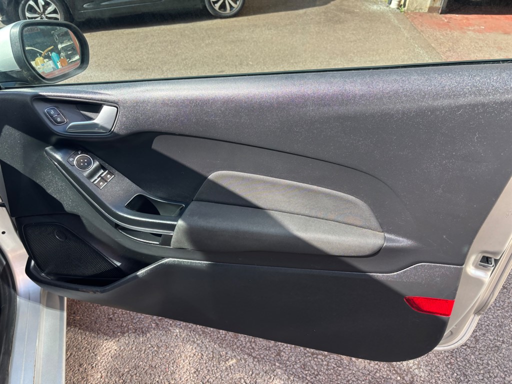 Used Ford Fiesta 2018 for sale - 77336142: Photo 12