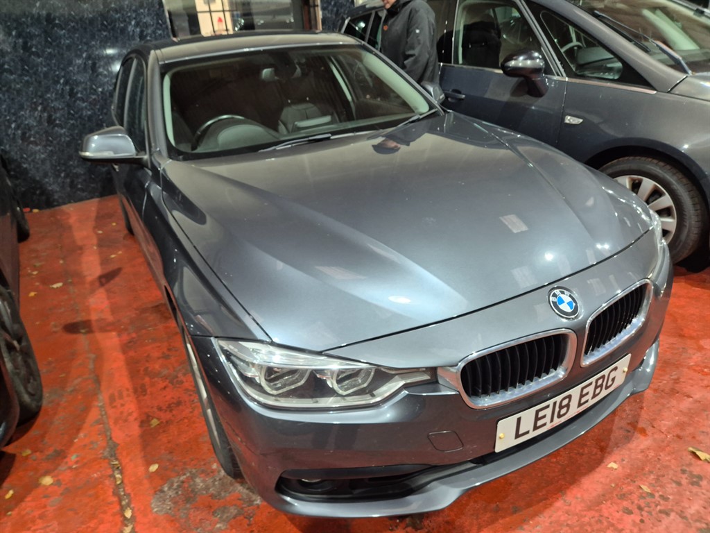 Used BMW 3 Series 2018 for sale - 76452449: Photo 1