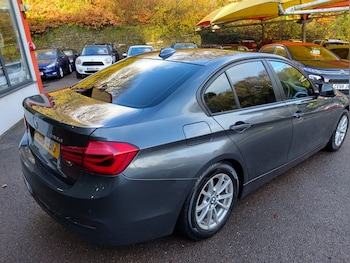 Used BMW 3 Series 2018 for sale - 76452449: Photo