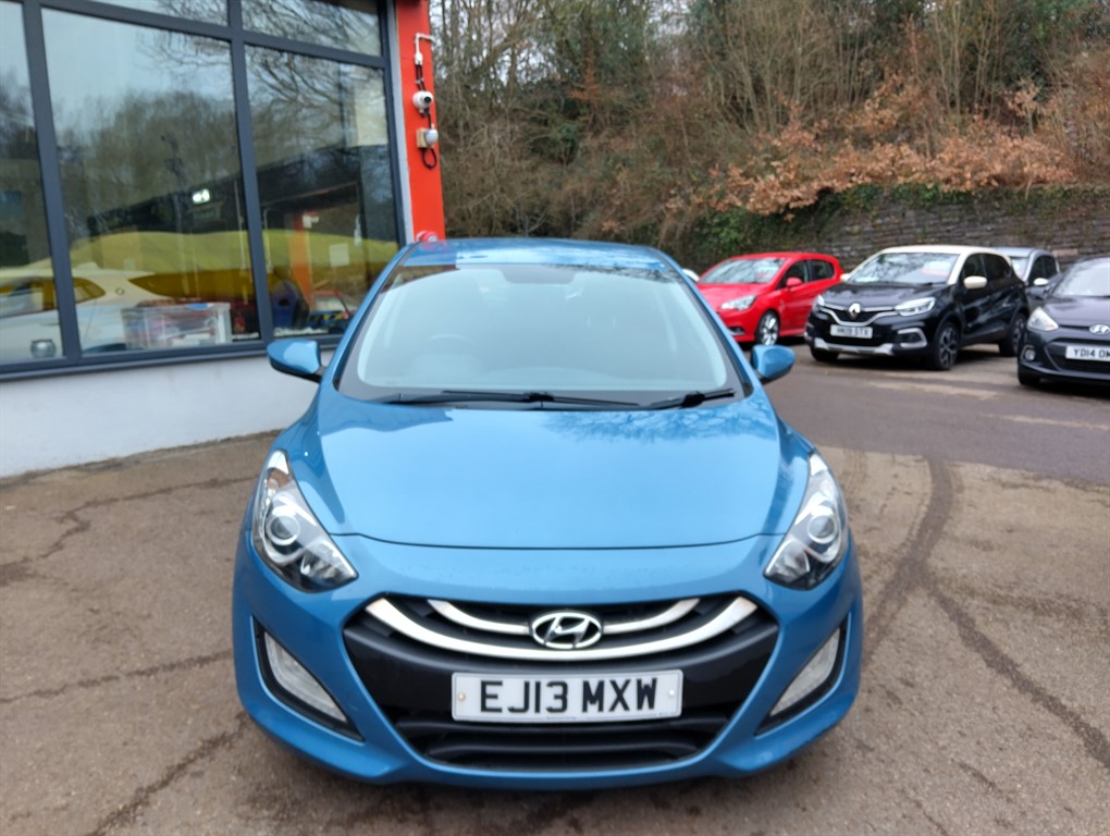 Used Hyundai i30 2013 for sale - 77795243: Photo 2