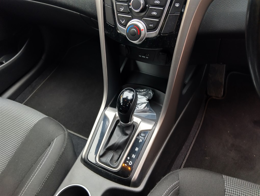 Used Hyundai i30 2013 for sale - 77795243: Photo 8