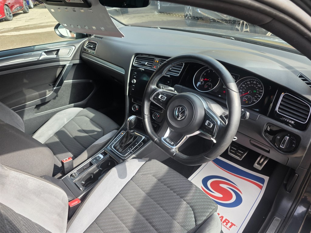 Used Volkswagen Golf 2018 for sale - 77367354: Photo 19