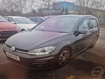 Used Volkswagen Golf 2018 for sale - 77367354: Photo