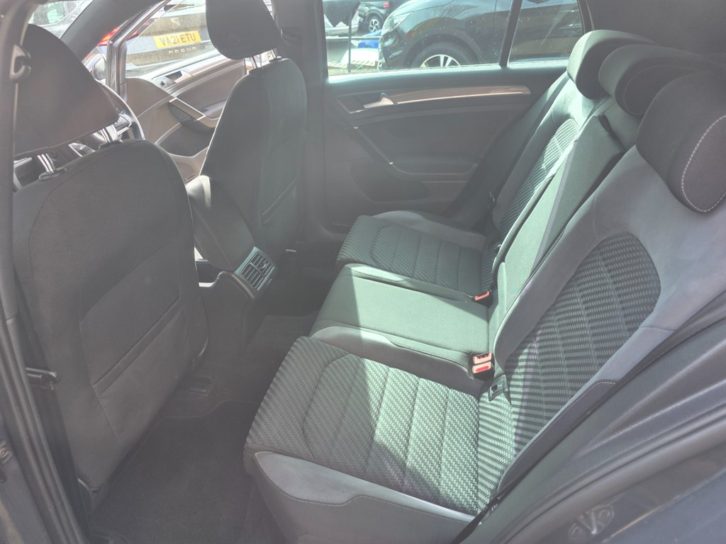 Used Volkswagen Golf 2018 for sale - 77367354: Photo 21