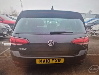 Used Volkswagen Golf 2018 for sale - 77367354: Photo