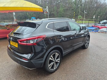 Used Nissan Qashqai 2018 for sale - 77293777: Photo