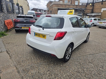 Used Toyota Yaris 2015 for sale - 78763028: Photo
