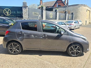 Used Toyota Yaris 2016 for sale - 78695472: Photo