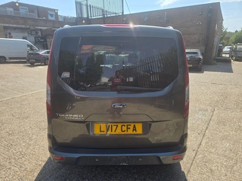 Used Ford Grand Tourneo Connect 2017 for sale - 78958845: Photo