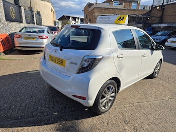 Used Toyota Yaris 2014 for sale - 78649976: Photo