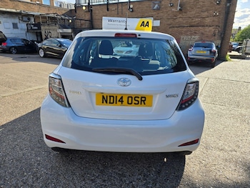 Used Toyota Yaris 2014 for sale - 78649976: Photo