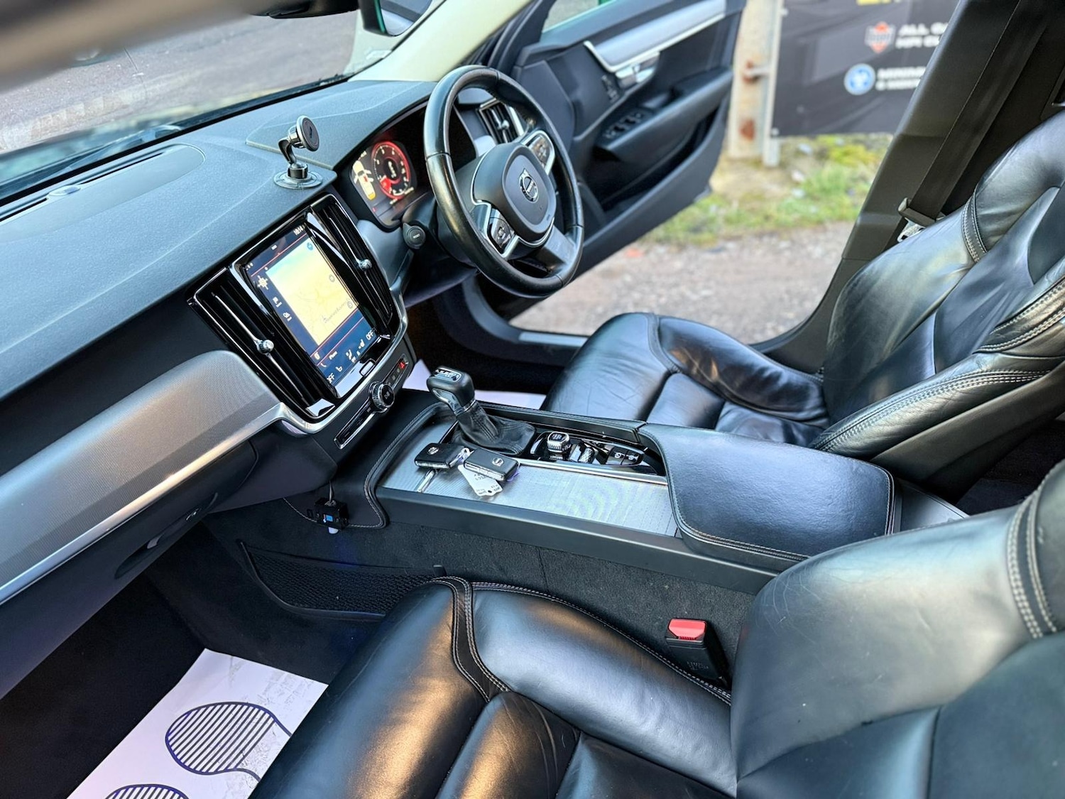 Used Volvo S90 2017 for sale - 77158651: Photo 28