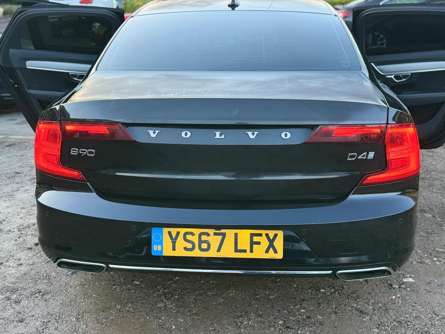 Used Volvo S90 2017 for sale - 77158651: Photo 35