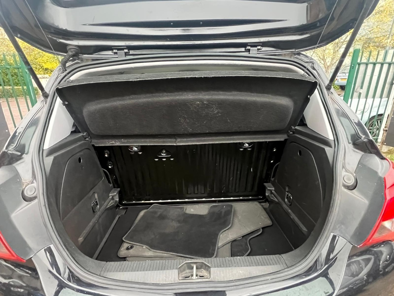 Used Vauxhall Corsa 2015 for sale - 76725972: Photo 23