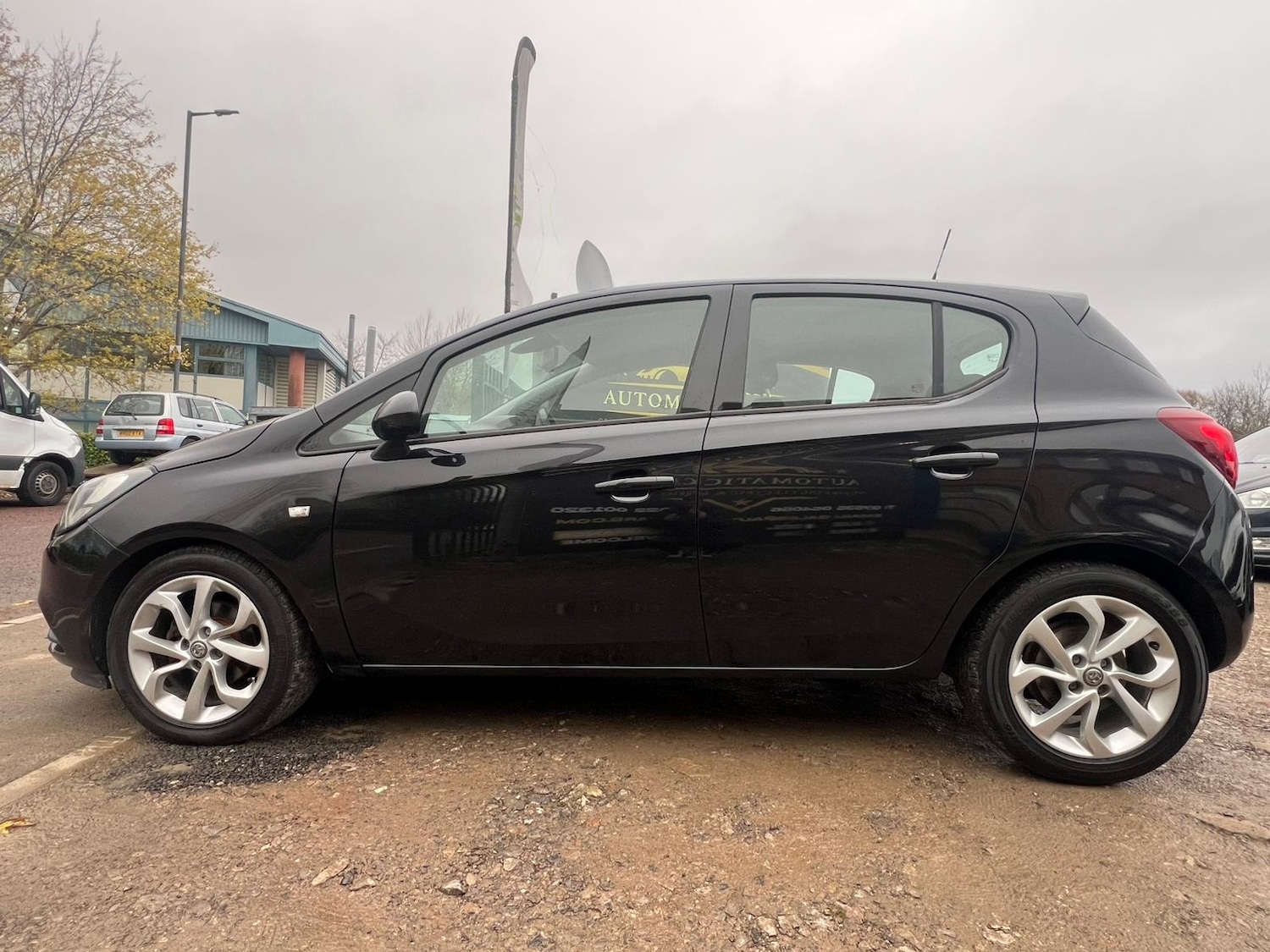 Used Vauxhall Corsa 2015 for sale - 76725972: Photo 6
