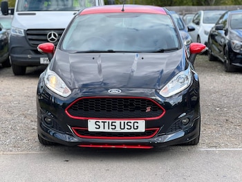 Used Ford Fiesta 2015 for sale - 75599848: Photo